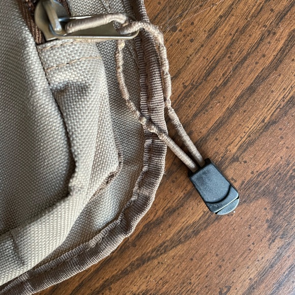 Disneys Animal Kingdom Park Kilimanjaro Safaris Crossbody Shoulder Messenger Bag - Picture 5 of 5